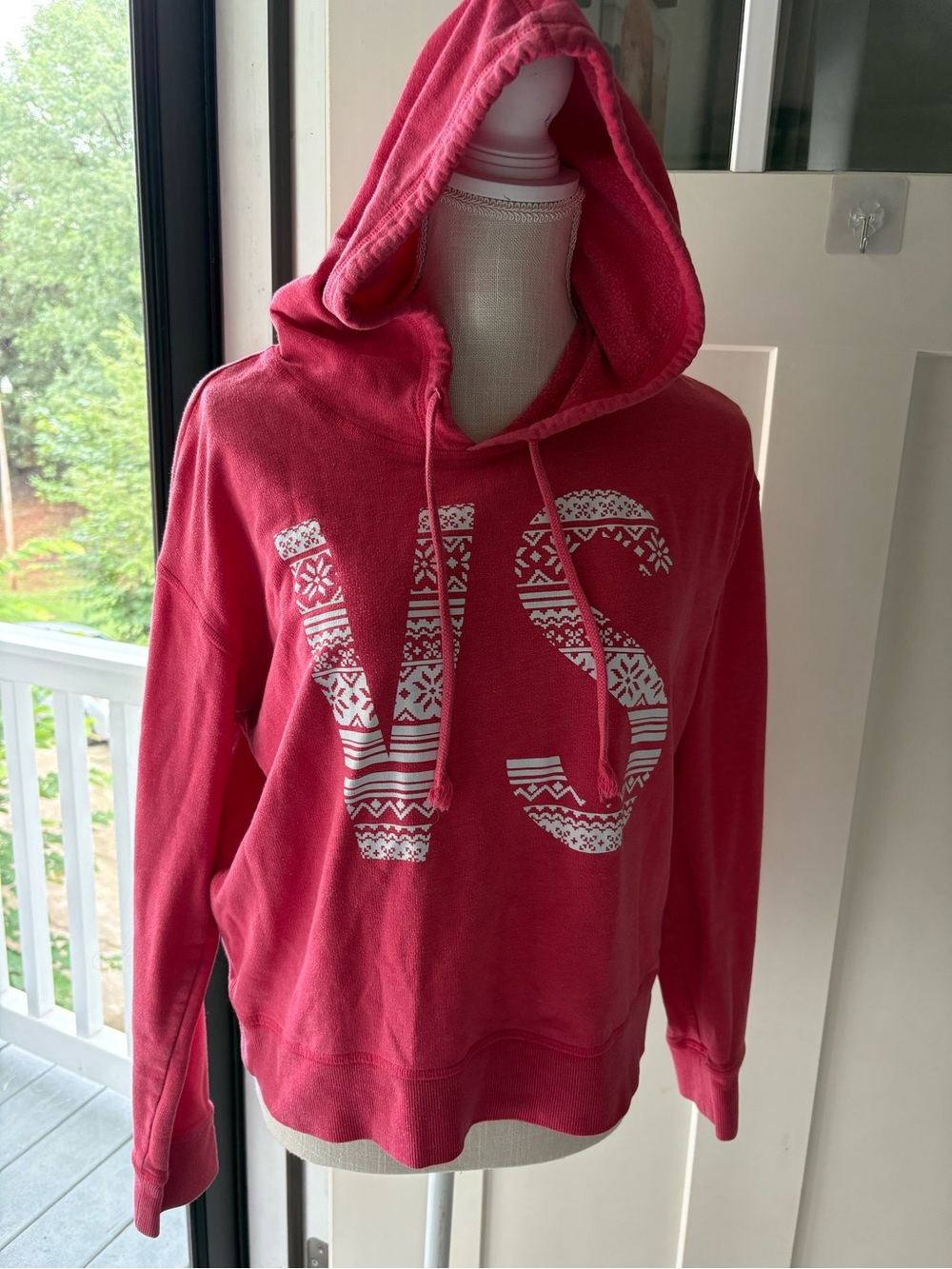 Victoria’s Secret Cropped Hoodie Pink Pullover Sweatshirt Women’s M Top VS